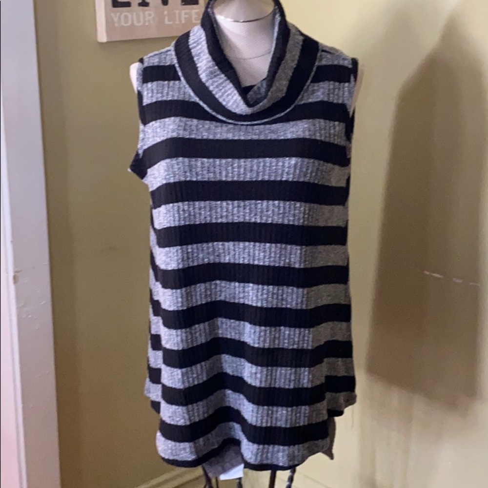 Swing top